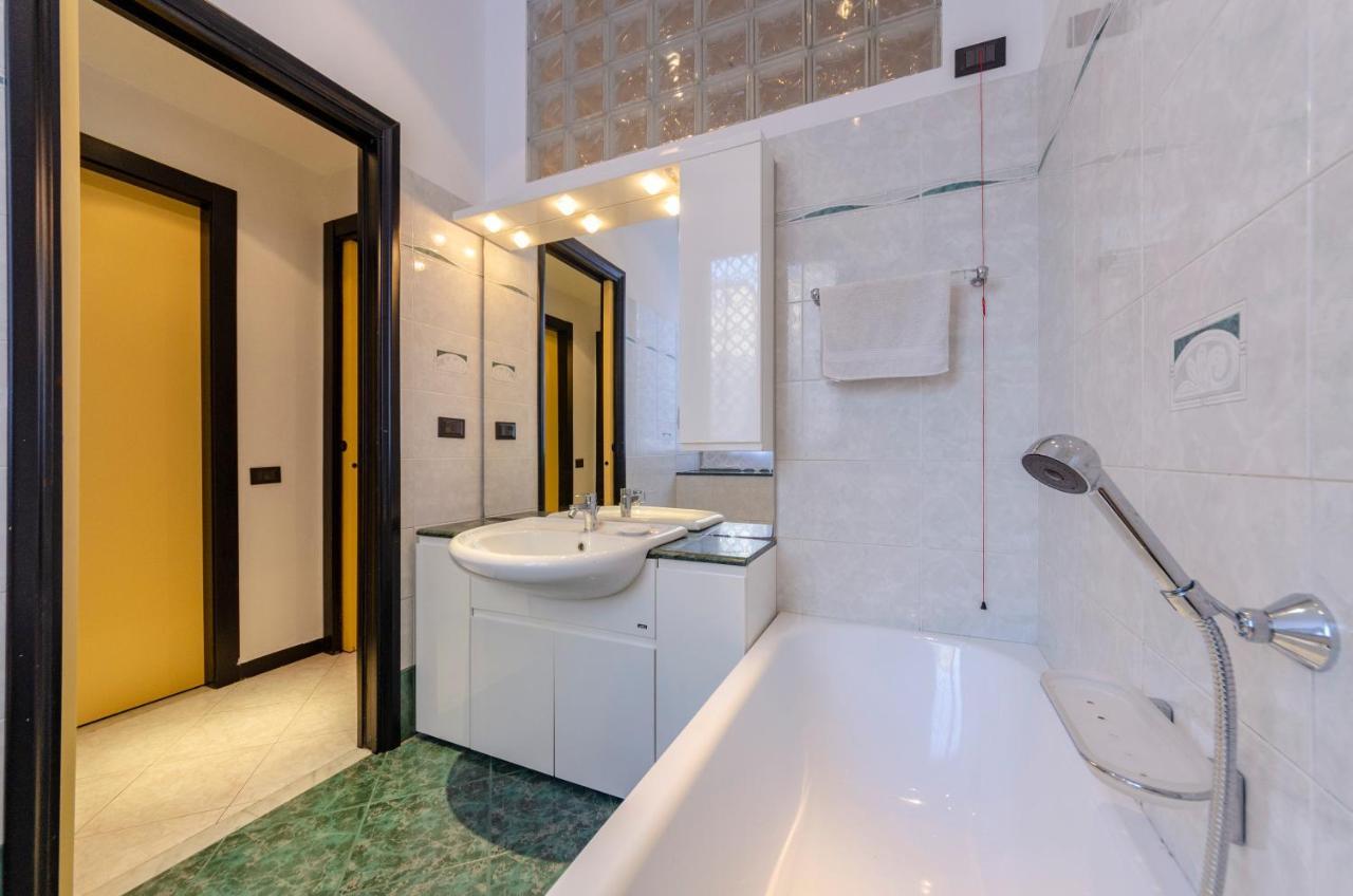 Altido Modern Flat For 6 In The Heart Of Genova Foce Genoa Exterior photo